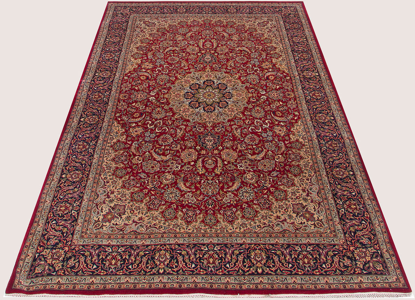 Garnet Tabriz
