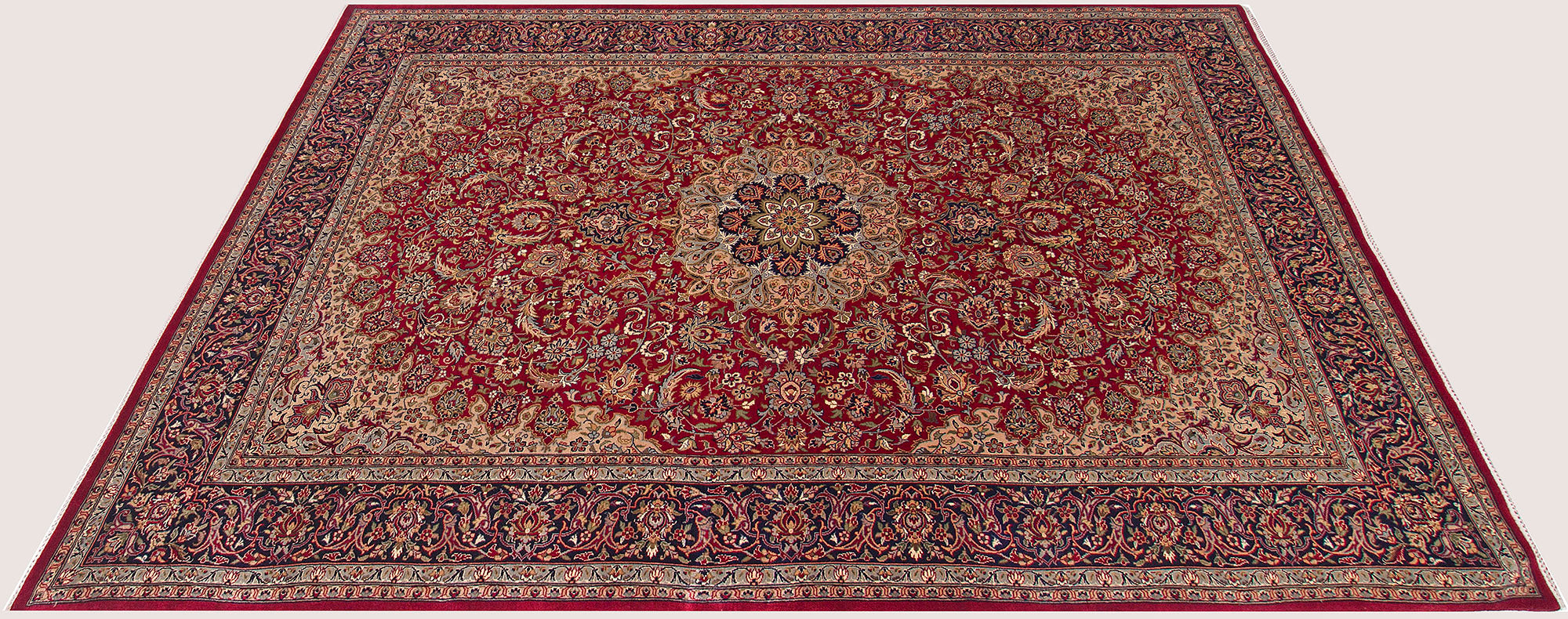 Garnet Tabriz