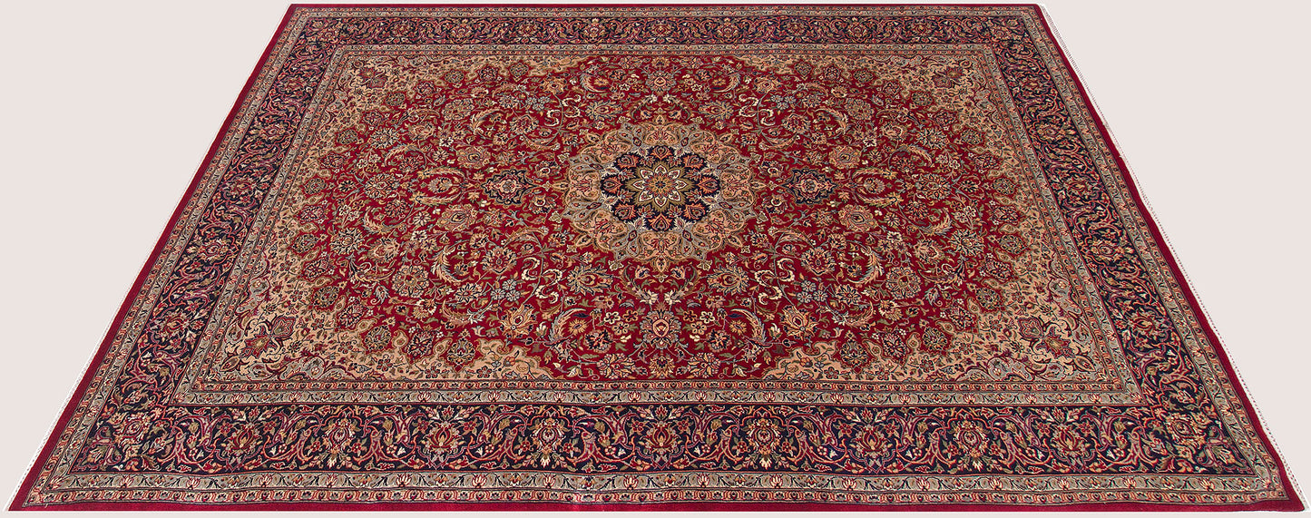 Garnet Tabriz