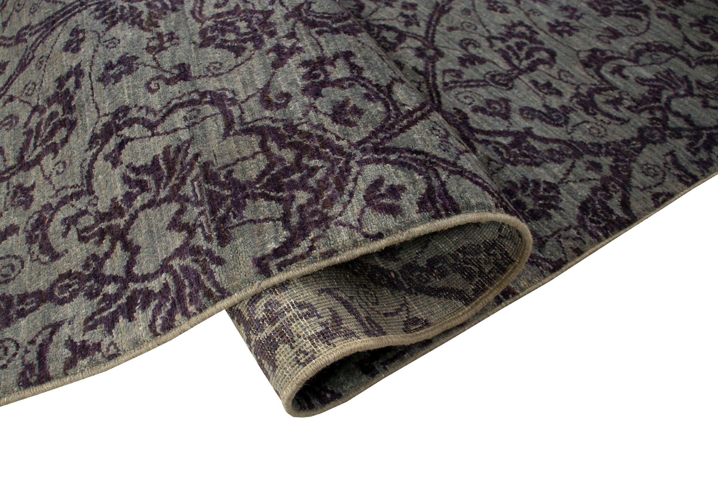 Aubergine Nocturne