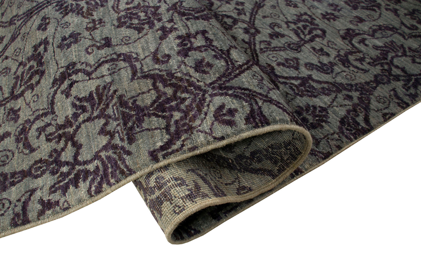 Aubergine Nocturne