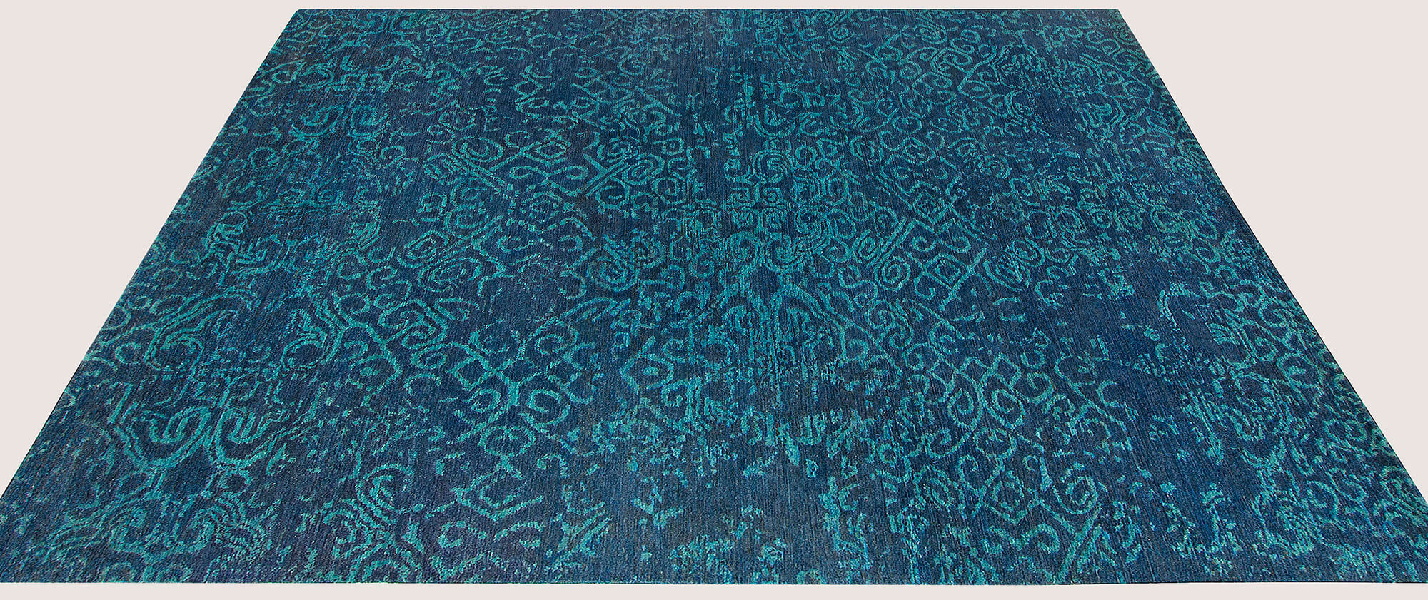 Teal Labyrinth