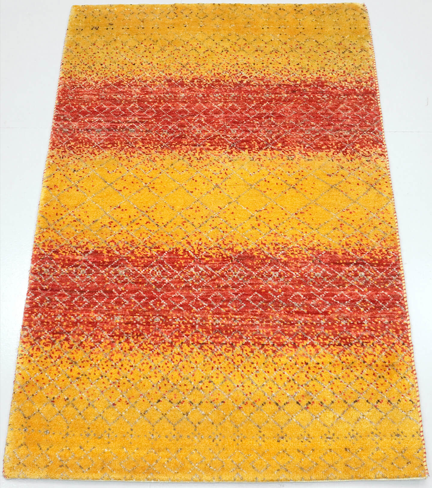 Saffron Rhomb